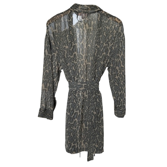 Victoria's Secret Neutral Leopard Print Sheer Robe w/ Belt One Size Knee Length - Picture 3 of 7